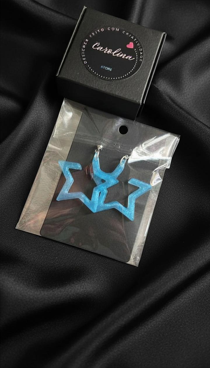 Brinco estrela azul