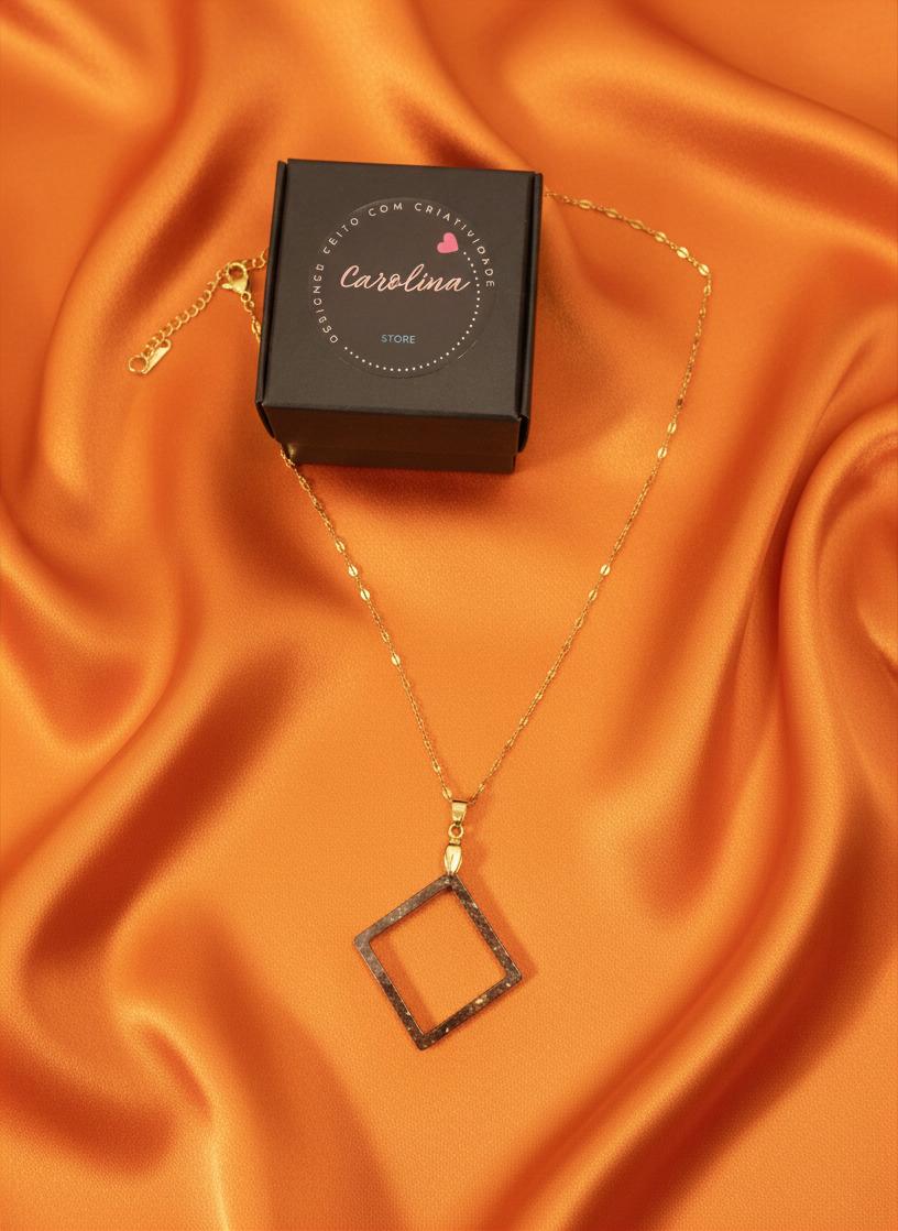 Colar com Corrente em Ouro 18K e Pingente em Resina Tom Castanho