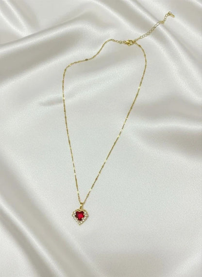 Colar coração vermelho em aço inox com zircónias
