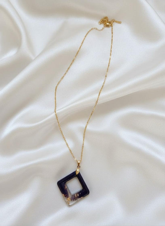 Conjunto Dourado em Ouro 18K com Resina e Folha de Ouro