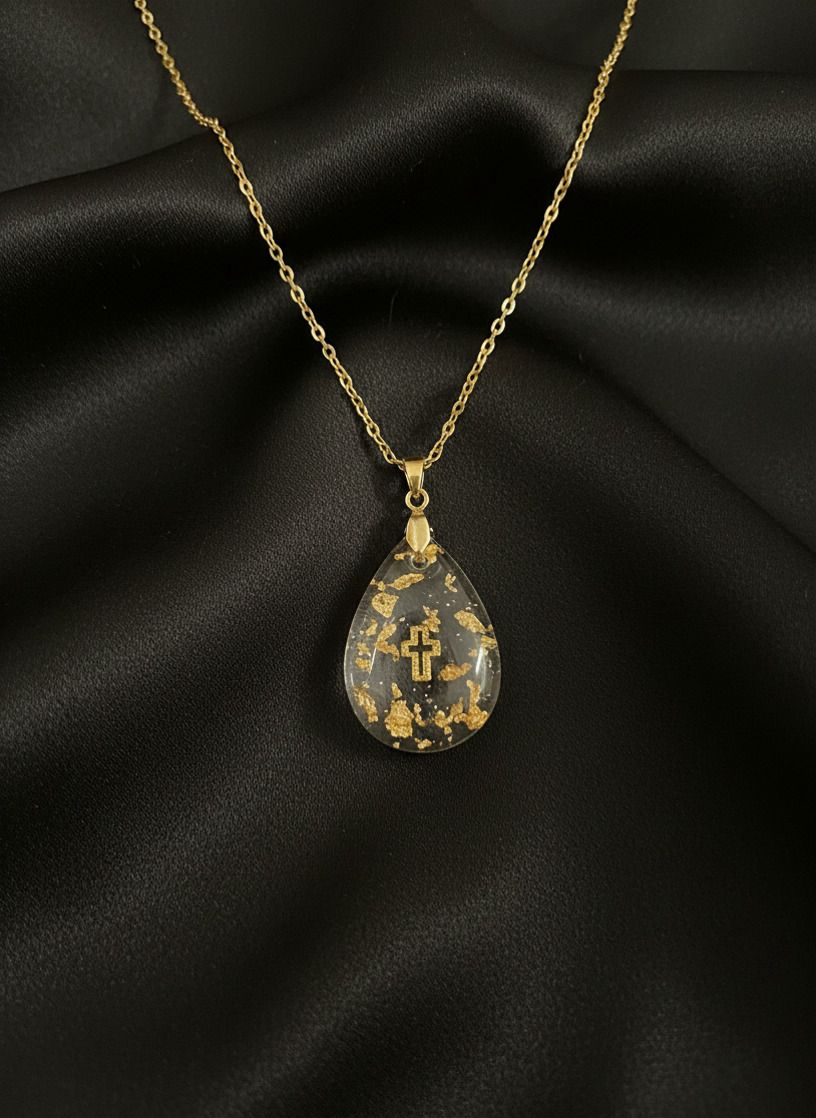 Conjunto Colar e Brincos em Aço Inox Dourado com Resina e Folhas de Ouro