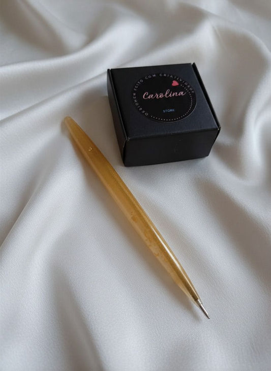 Caneta em Resina com Tons Dourados e Folhas de Ouro – Tinta Azul