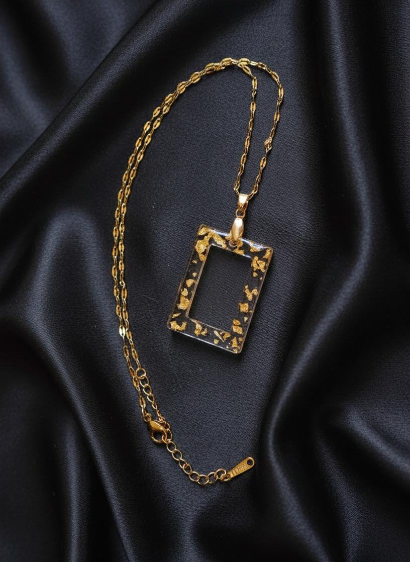 Colar Retângulo Dourado – Ouro 18K e Folha de Ouro