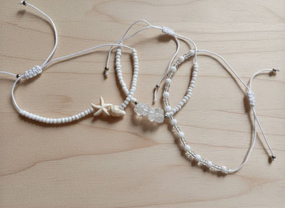 Conjunto de 3 Pulseiras com Miçangas Brancas